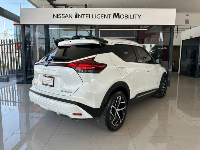 Nissan Kicks  5 pts. Exclusive e-Power, E-REV, TA, piel, RA-17 2023